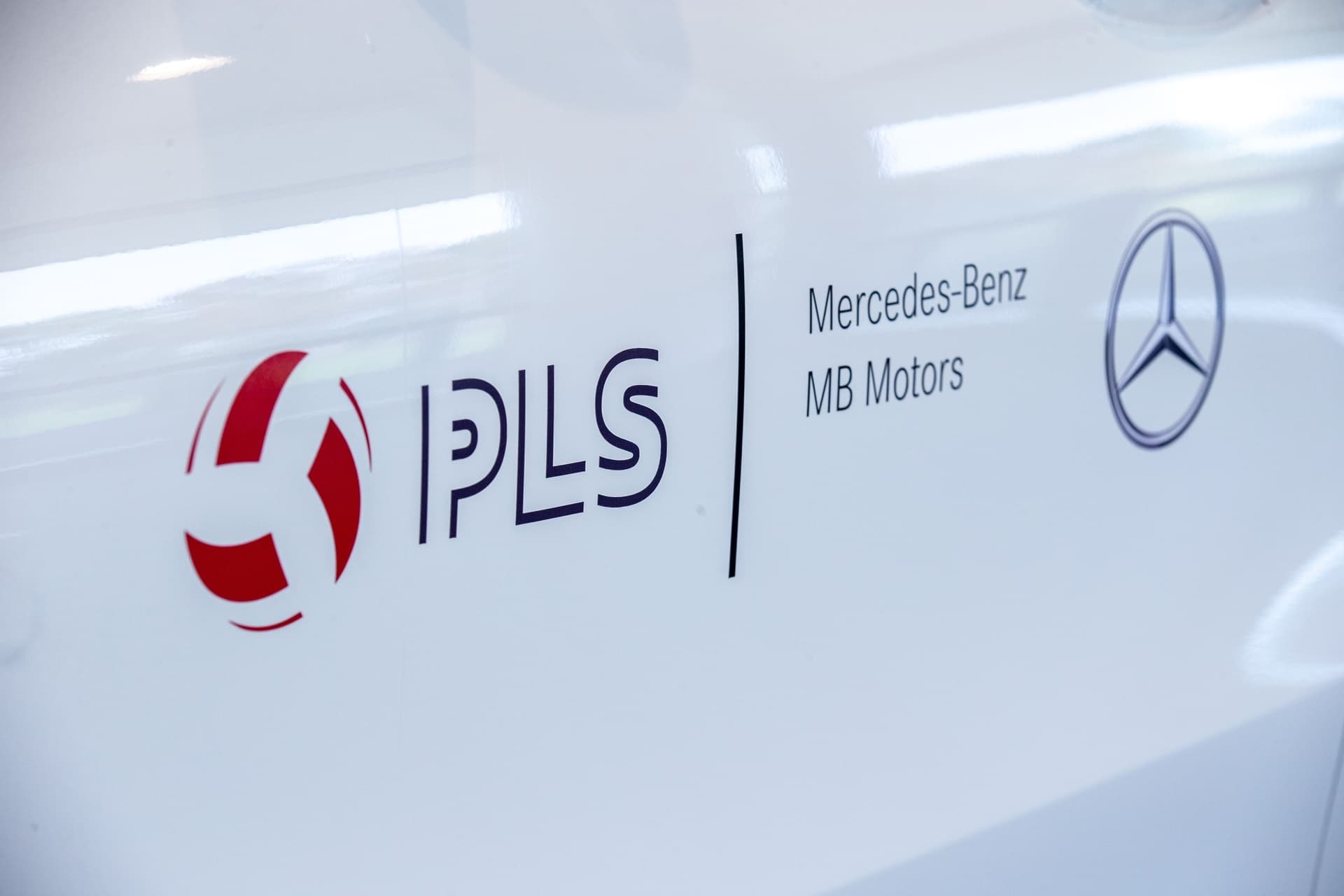 auto_blog_mb-motors-oficjalnym-partnerem-polskiej-ligi-siatkowki_2b73e5f8 MB-Motors-partnerem-Polskiej-Ligi-Siatkówki-6