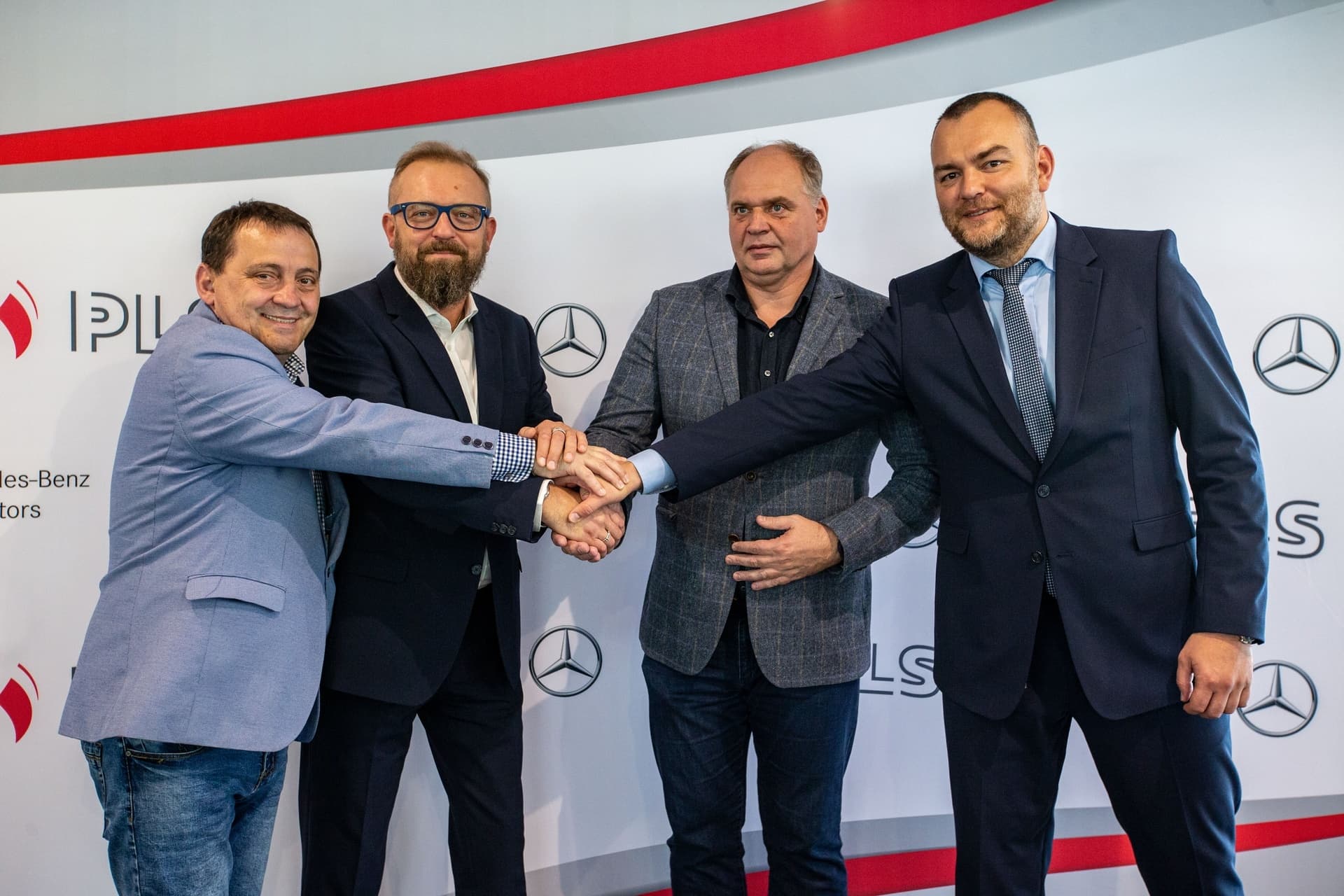 auto_blog_mb-motors-oficjalnym-partnerem-polskiej-ligi-siatkowki_7dc06552 MB-Motors-partnerem-Polskiej-Ligi-Siatkówki-2