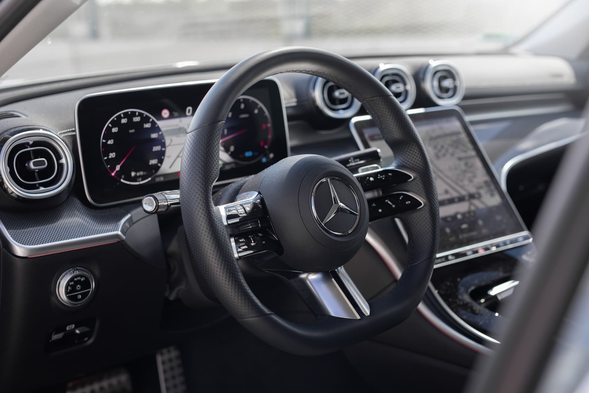 auto_blog_mercedes-benz-klasa-c-nowa-definicja-kompromisu_72ba5cd2