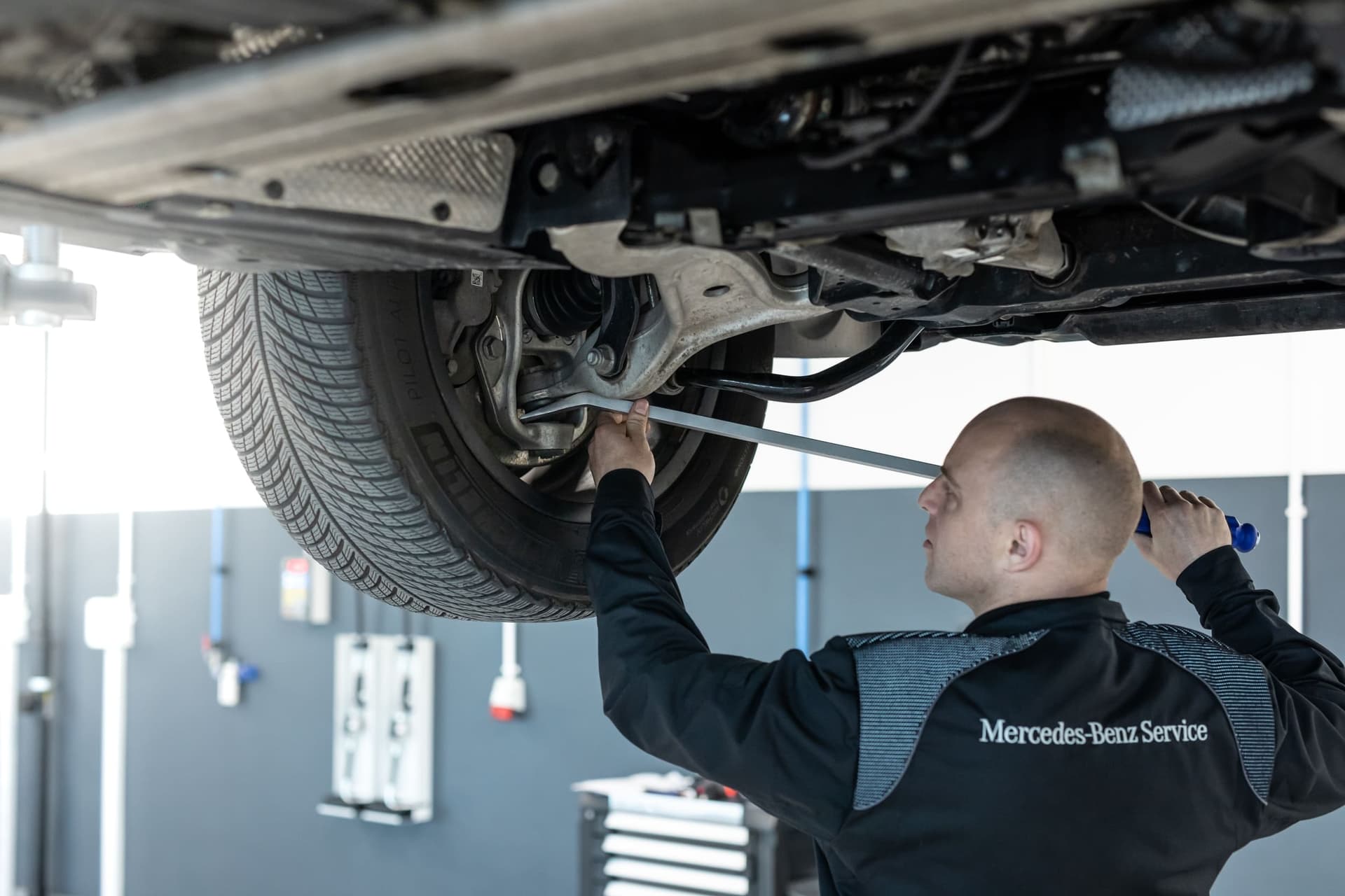 wymiana tarcz hamulcowych w serwisie Mercedes