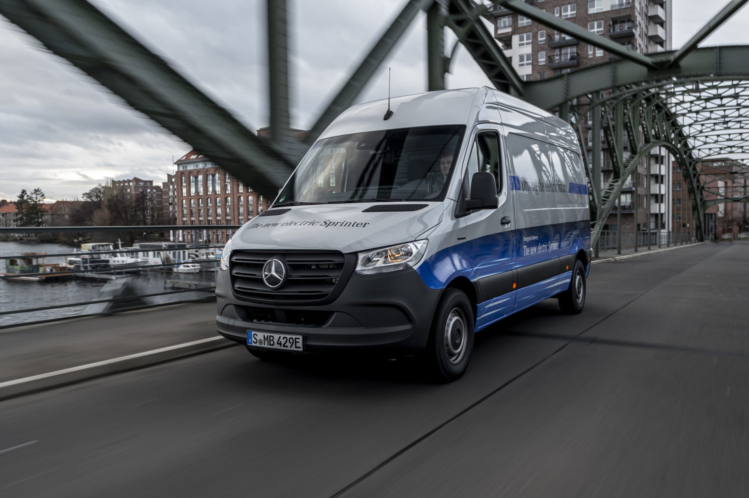 auto_samochody-dostawcze_evito-esprinter_ee02b970