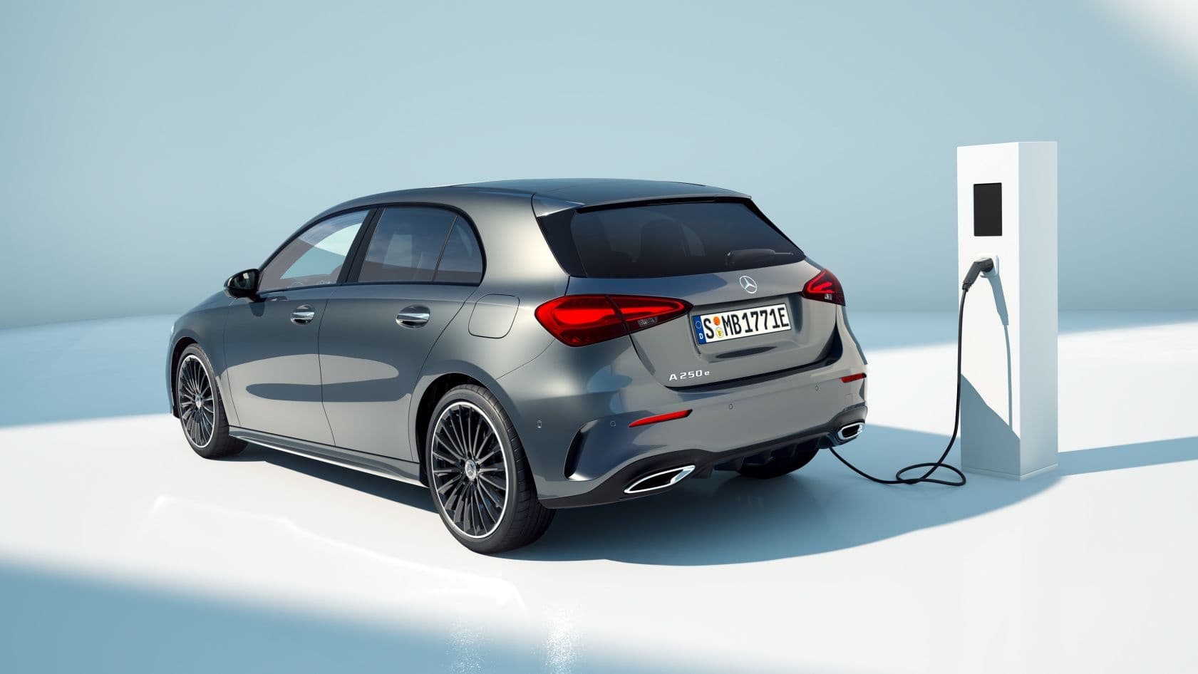 auto_samochody-osobowe_mercedes-hybrydowy-plug-in_a2abf1d8