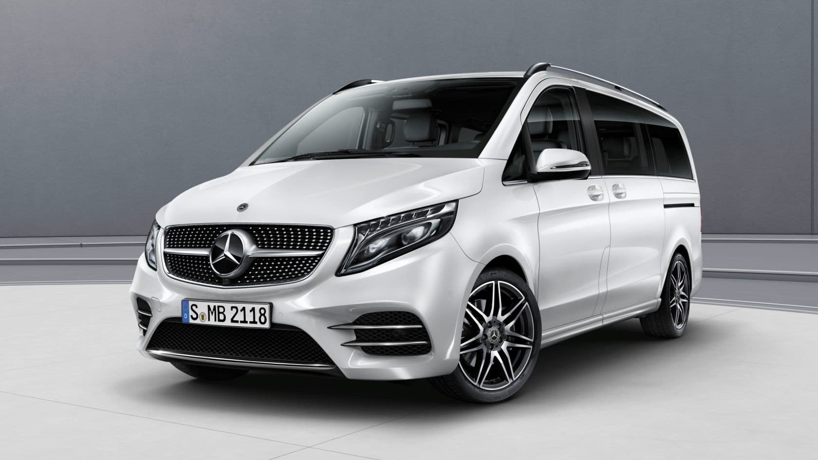 auto_samochody-osobowe_rodzinne-mercedesy_5a9452b3