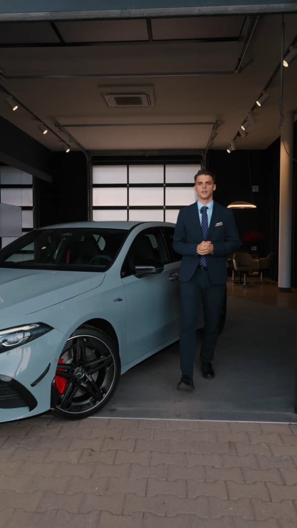 Mercedes-AMG A 35 i Mercedes-AMG A 45 w wyjątkowej ofercie.
Teraz rata za wybrane modele zaczyna się już od 1 649 zł netto miesięcznie.
A dlaczego właśnie A 35 i A 45? Posłuchajcie Patryka, który opowiada o tym, co wyróżnia te modele i dlaczego dostarczają tyle emocji za kierownicą.
Skontaktuj się z nami i poznaj szczegóły oferty:
📍 Poznań, ul. Krzywoustego 71
📍 Janki, al. Krakowska 5C
📍 Piaseczno, ul. Puławska 34
#MBMotors #Mercedes #MercedesPoznan #MercedesWarszawa #mercedes_benz #MercedesAMG #AMGA35 #AMGA45 #MercedesBenz #MBMotors #AMG
